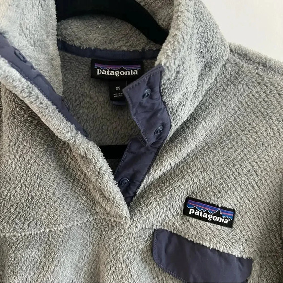 B107 Women’s Patagonia Snap Closure Fuzzy Jacket Size XS - Picture 3 of 7